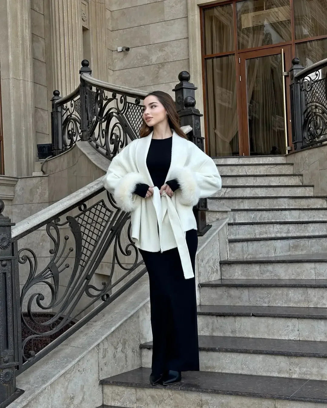Americanable V-neck Lapel Furry Sleeves Lace-up Long-sleeved Woolen Coat Elegant Lace-up Long-sleeved Wool Coat