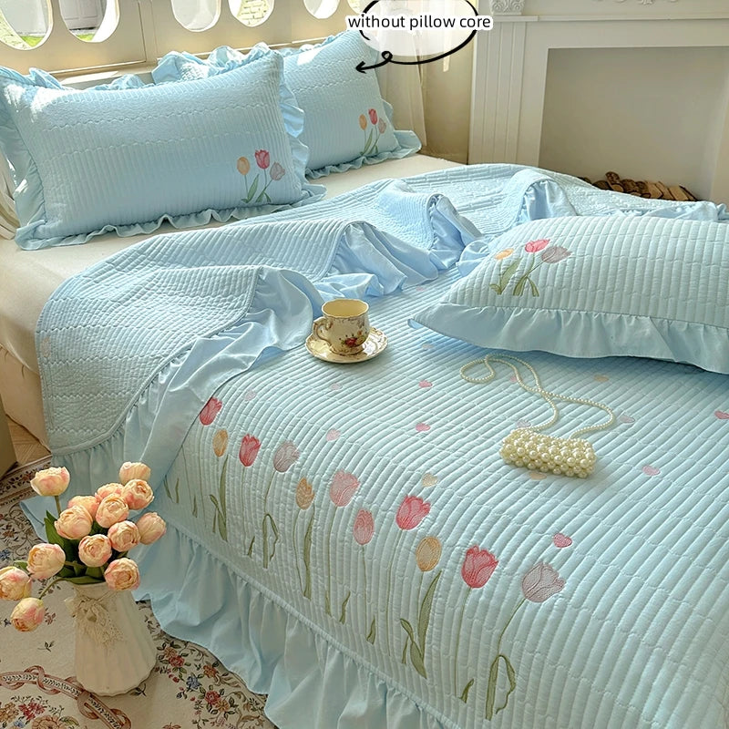Quilt Bedding Set,white Lightweight Soft Bedspread, embroidery tulip Coverlet Sets,3 Piece(1 Quilt,2 Pillow Shams