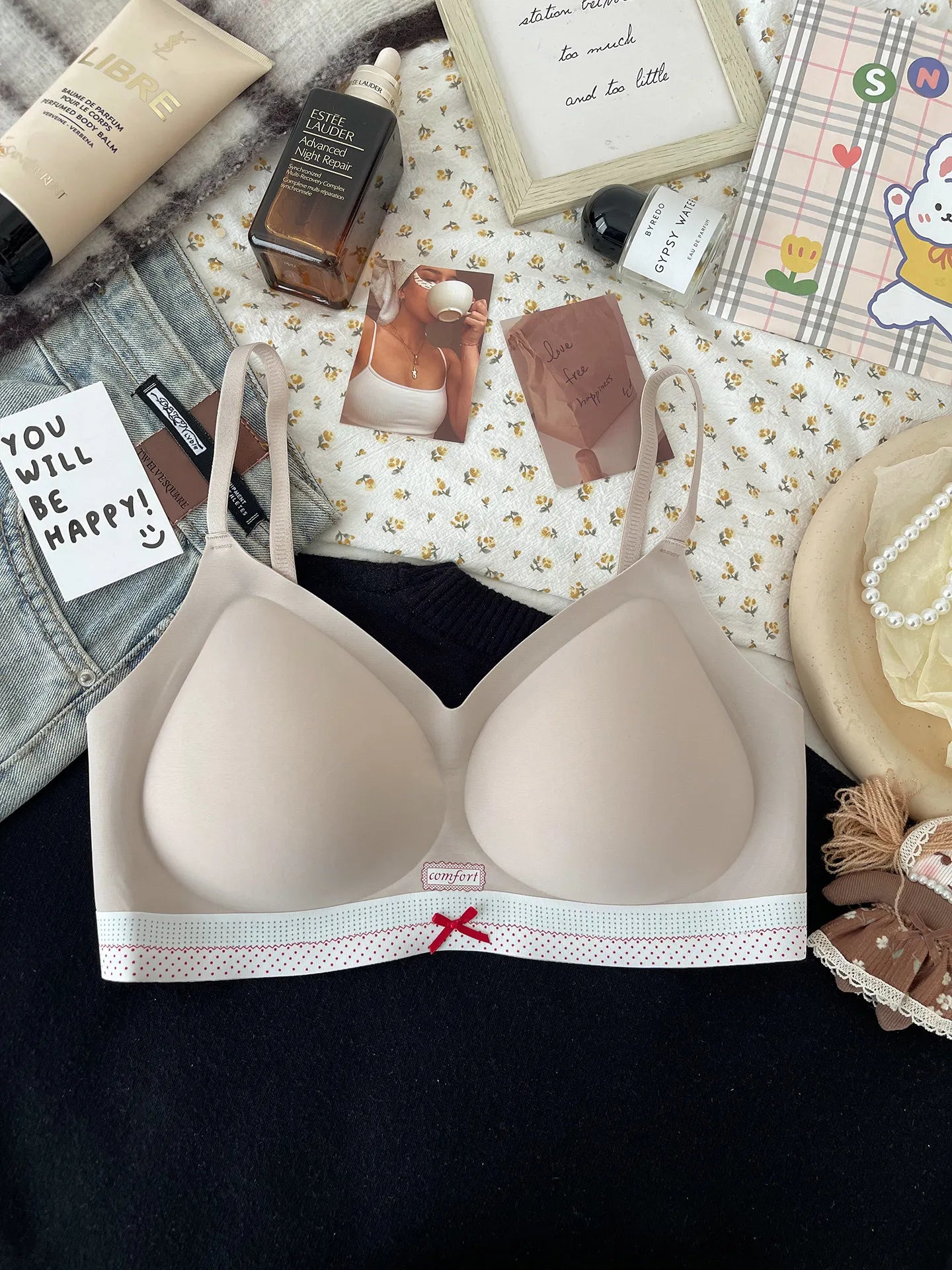 Seamless women's lingerie