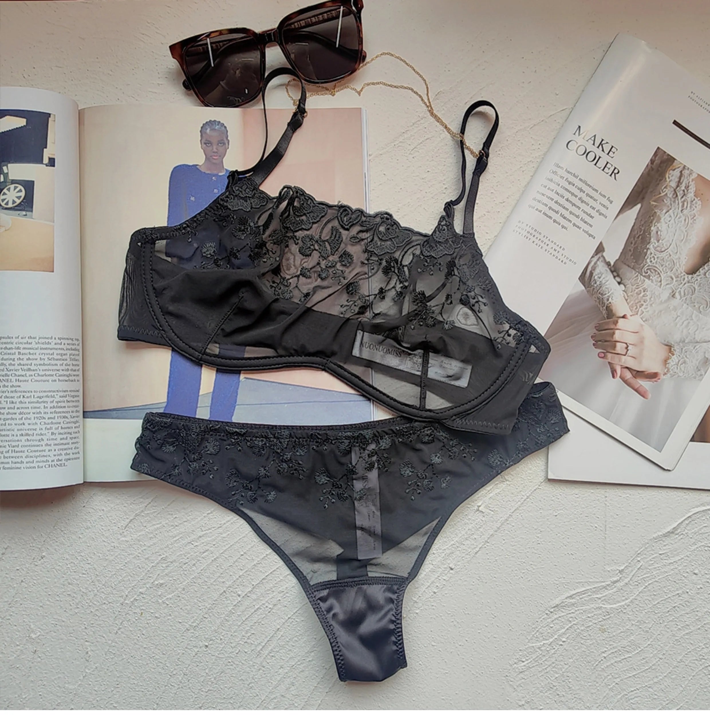 Sexy Chain Lace Ultra-Thin Underwear