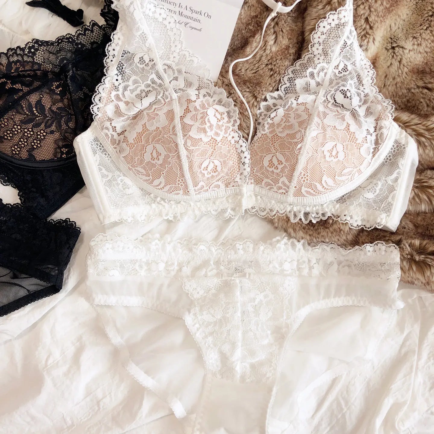 Sexy Lace Embroidery Women Lingerie Set