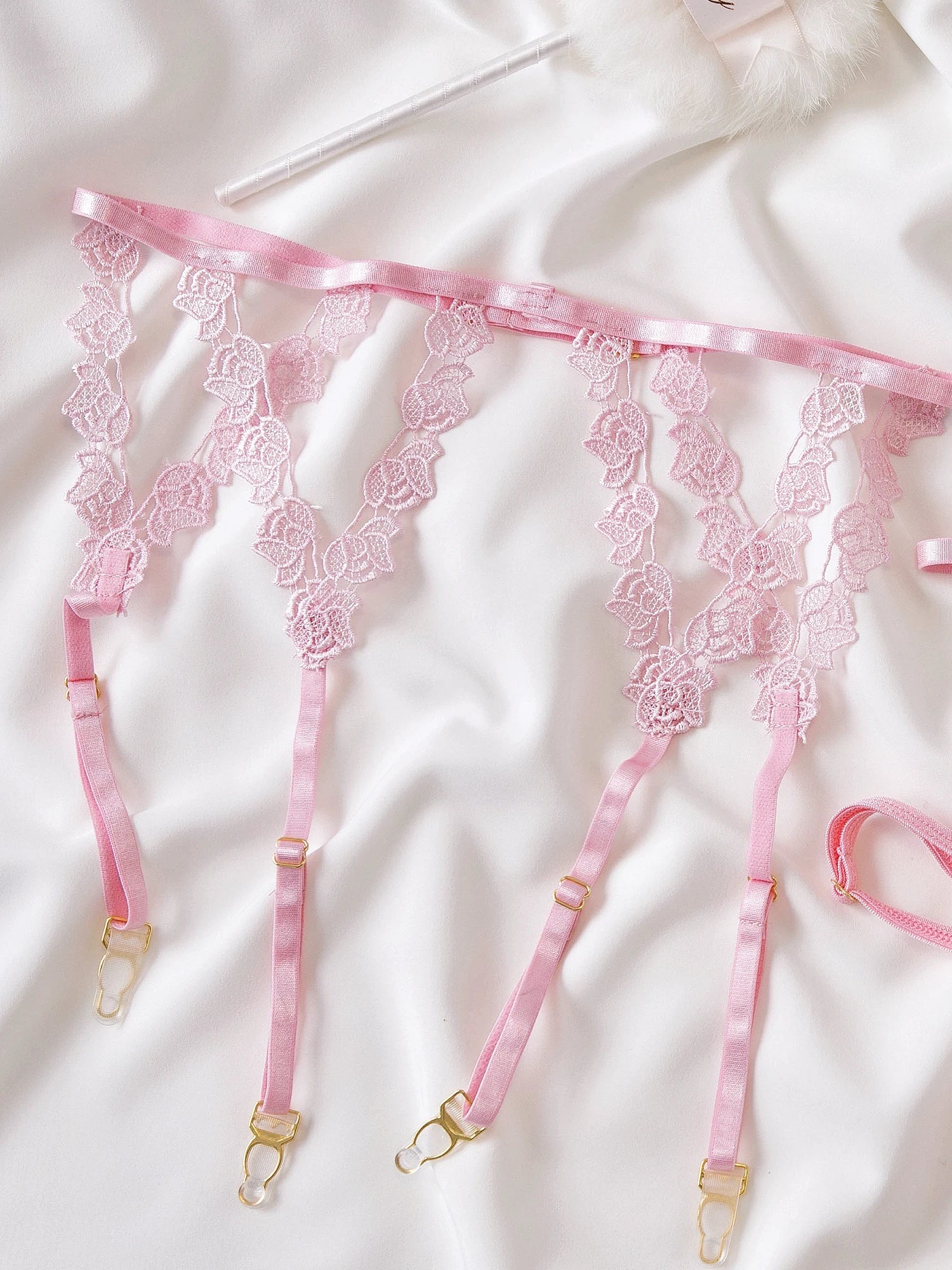 Sexy Lace Hanging Neck Slimming Lingerie Set
