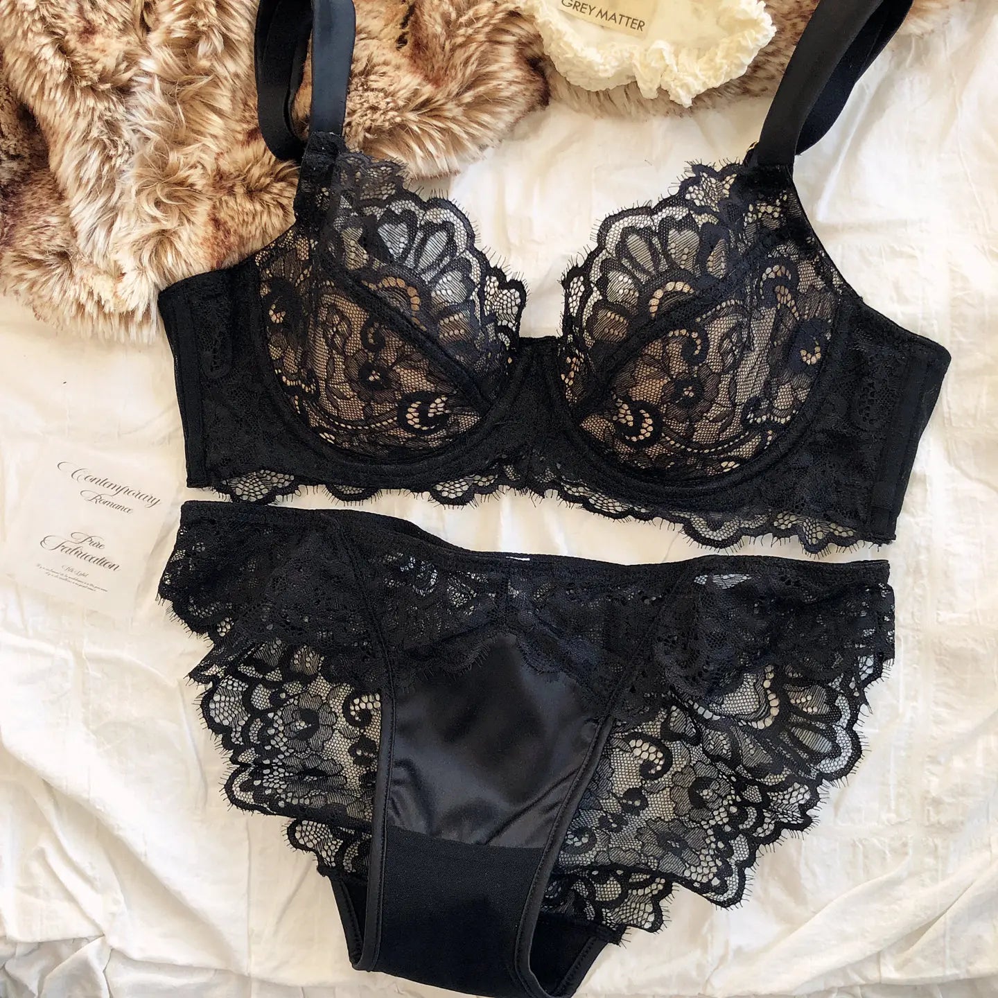 Sexy Lace Lightweight Push-Up Soft Underwire Bra Set