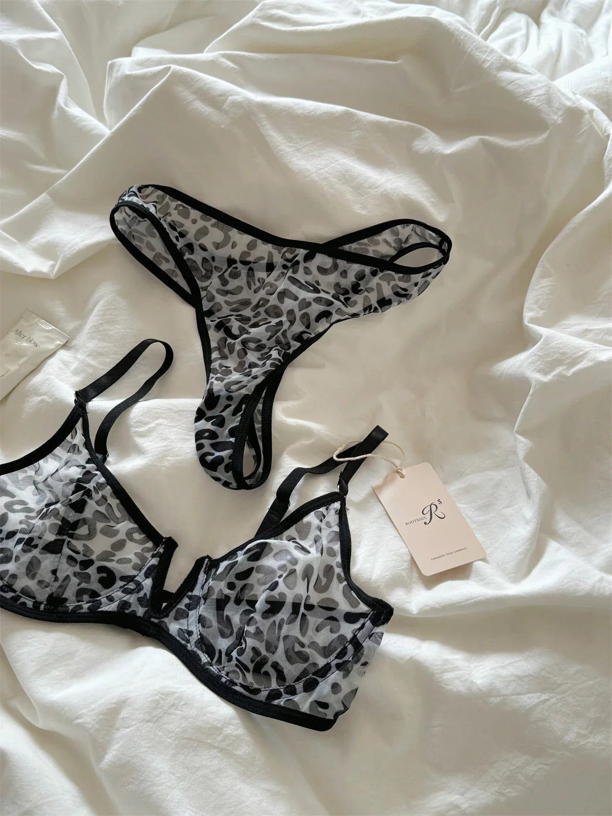 Sexy Leopard Print Thin Lace Underwear