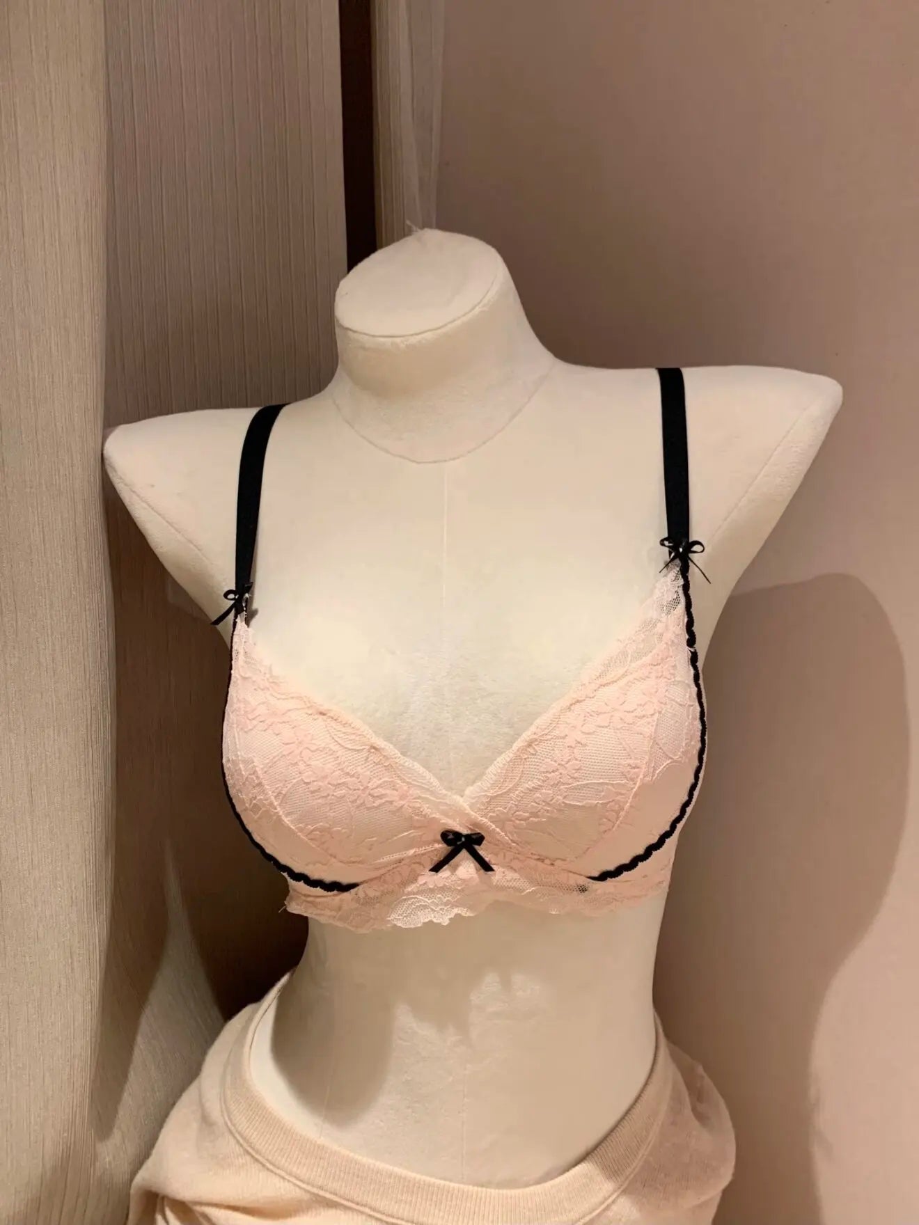 Sexy Pure Desire Style Lace Bra