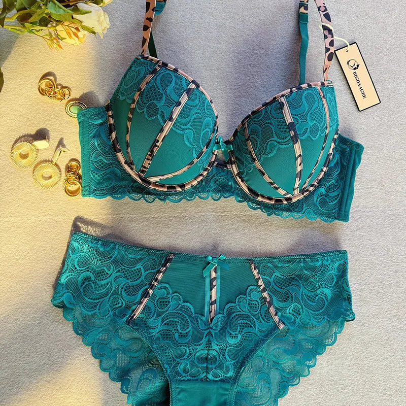 Sexy Women Push Up Bra Europe 3/4 Cup Lace Flowers Embroidery Lingerie Set