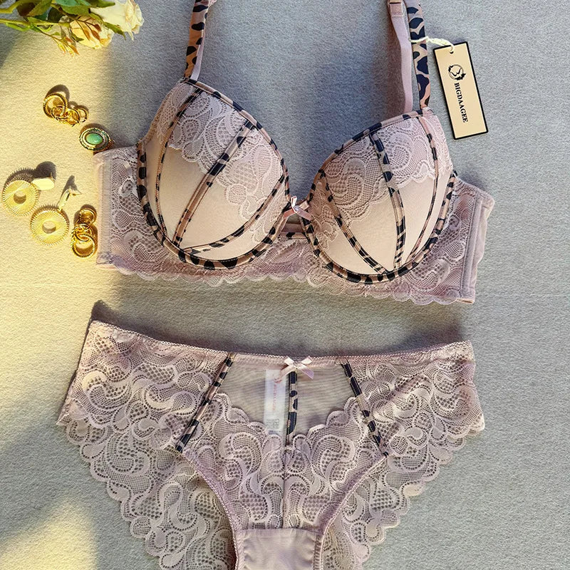 Sexy Women Push Up Bra Europe 3/4 Cup Lace Flowers Embroidery Lingerie Set