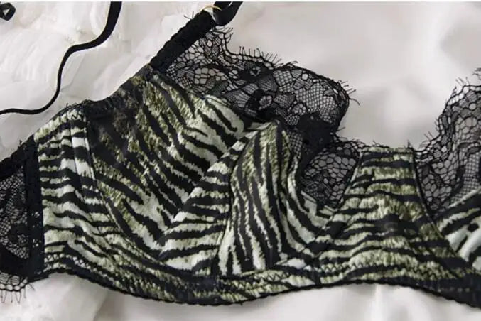 Sexy eyelash lace lingerie briefs sets with steel ring large breasts show small thin Underwear