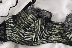 Sexy eyelash lace lingerie briefs sets with steel ring large breasts show small thin Underwear