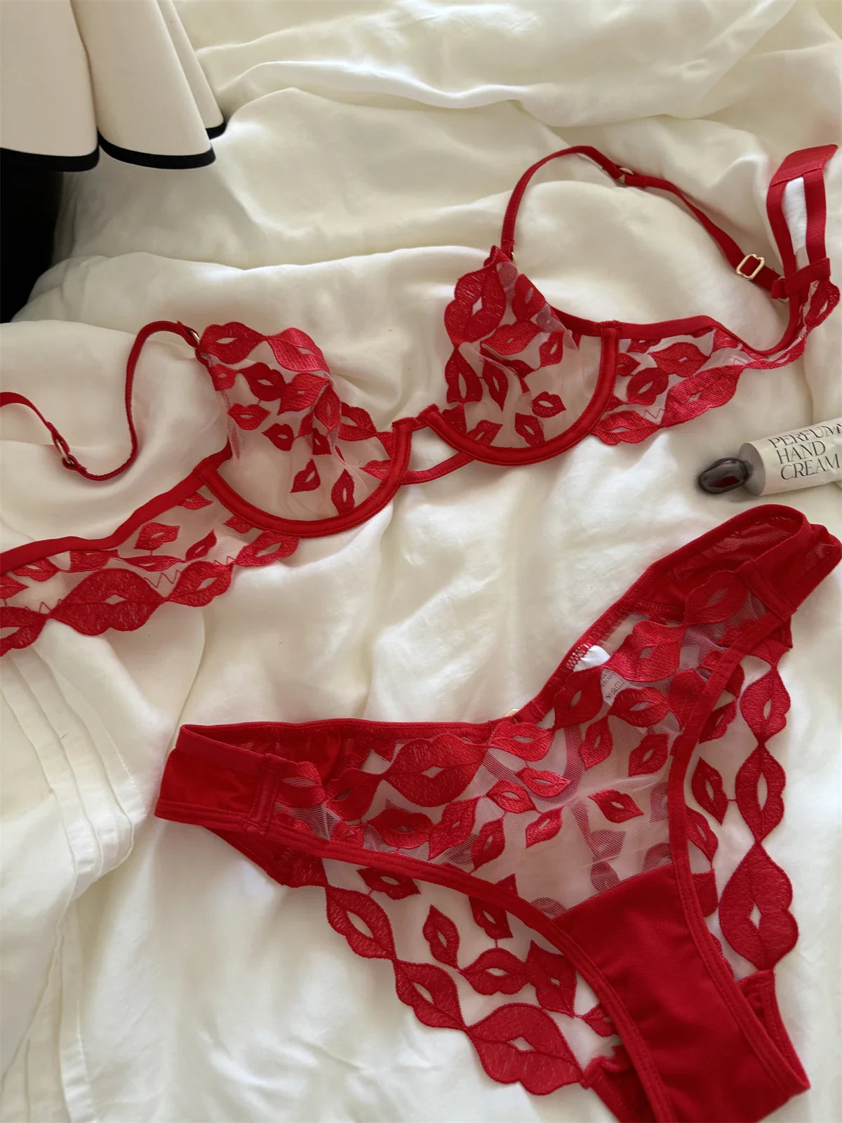 Sexy gathering mesh lace Underwear