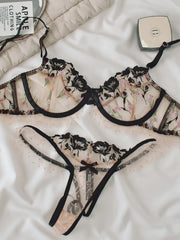 Sexy lace embroidered Underwear