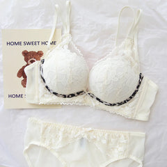 Sexy women's lingerie set. Wireless lace bra with double shoulder straps