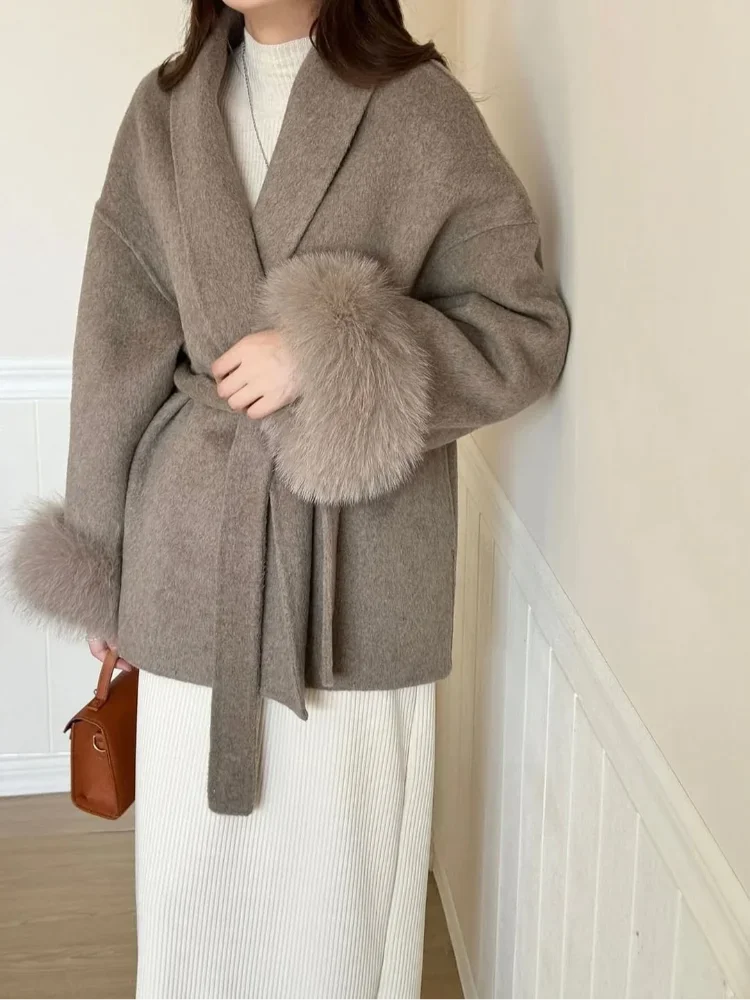Americanable V-neck Lapel Furry Sleeves Lace-up Long-sleeved Woolen Coat Elegant Lace-up Long-sleeved Wool Coat