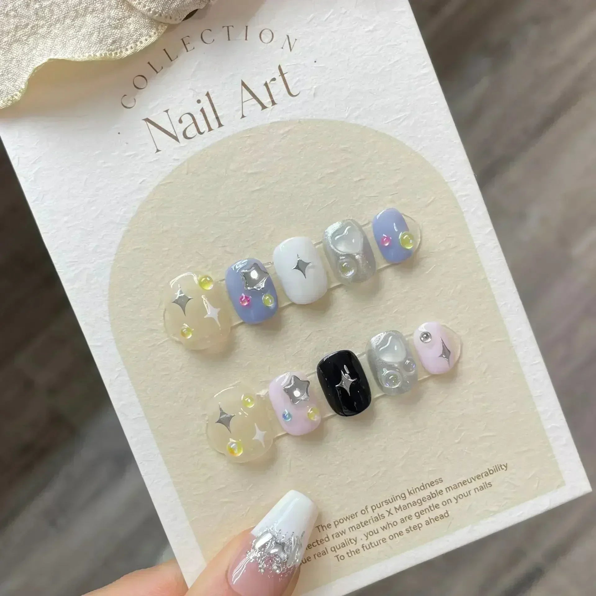 10Pcs Cute Handmade Press on Nails Short Korean Fake Nails with 3D Star Moon Nail Art Rhinestone Heart Artifical False Nails Art