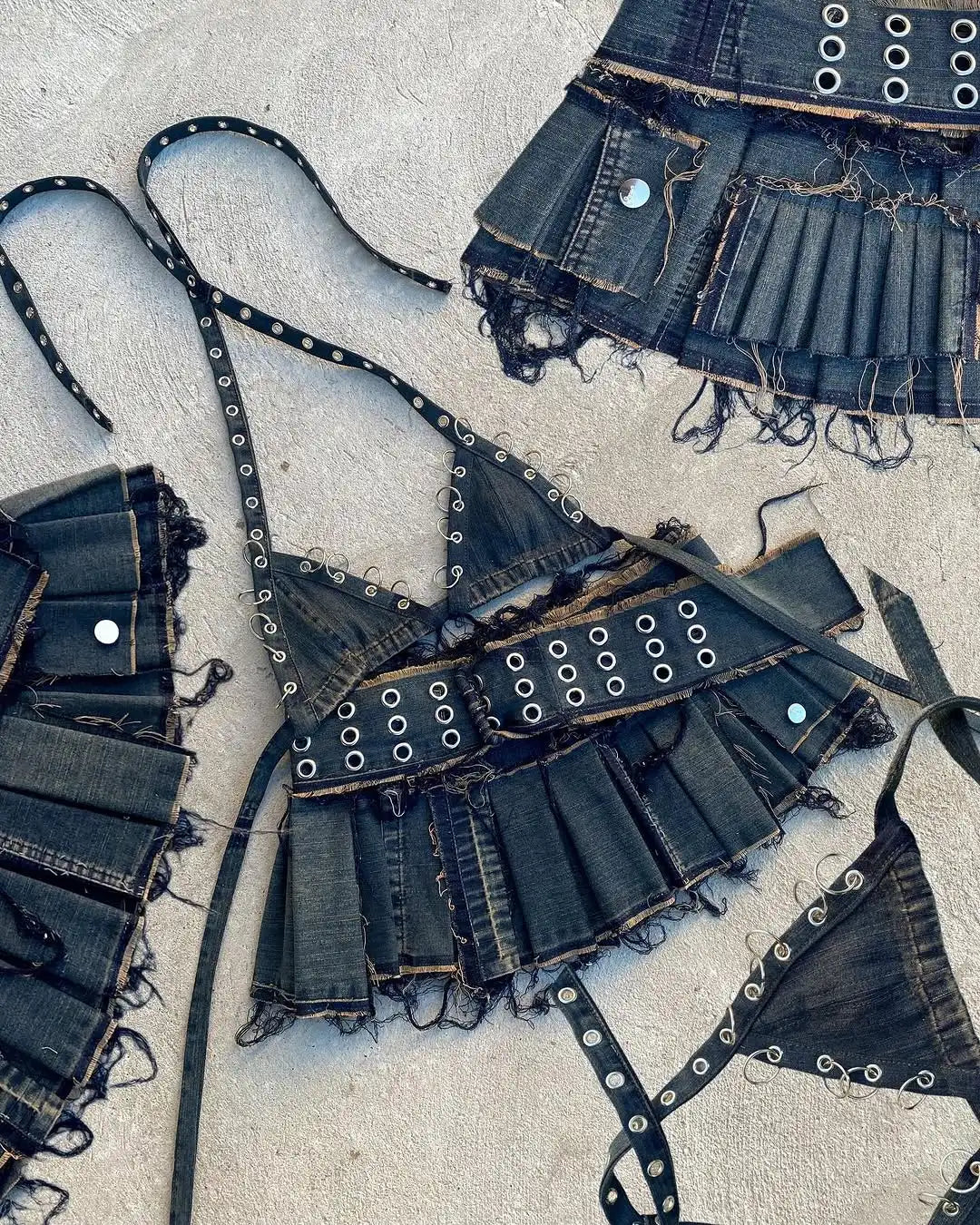 Retro Street Washed Denim Two-Piece Skirt Set Hip Hop Harajuku Goth Halves Neck Top Mini Pleated Skirt Trendy Set