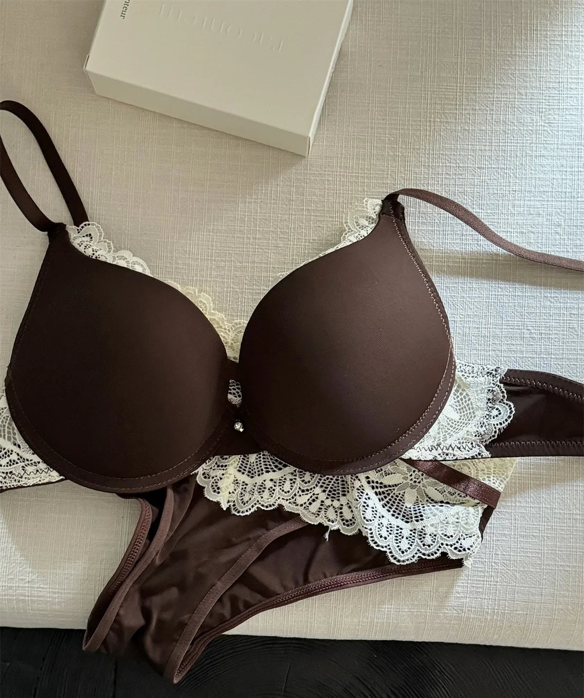 Small breasts gathered lingerie briefs suit women curry thick sponge feeling sexy Underwear