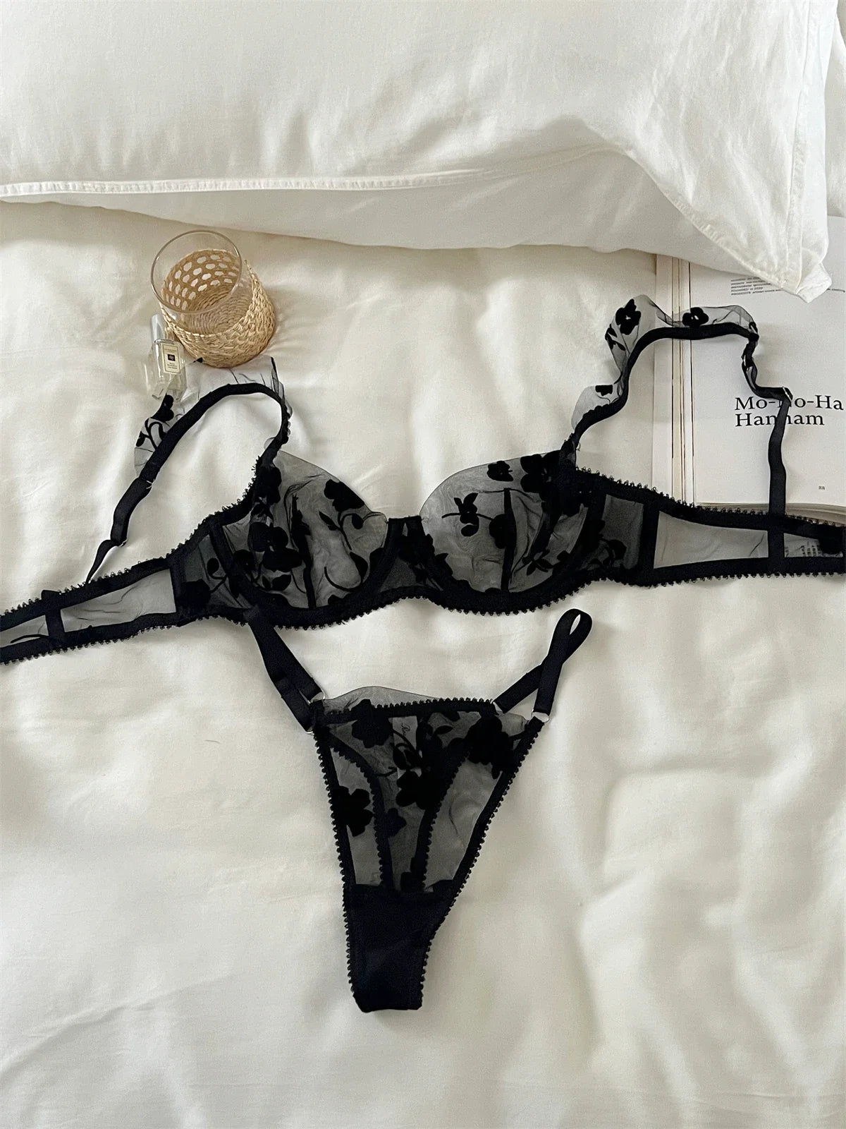 Temperament thin of large breast Underwear