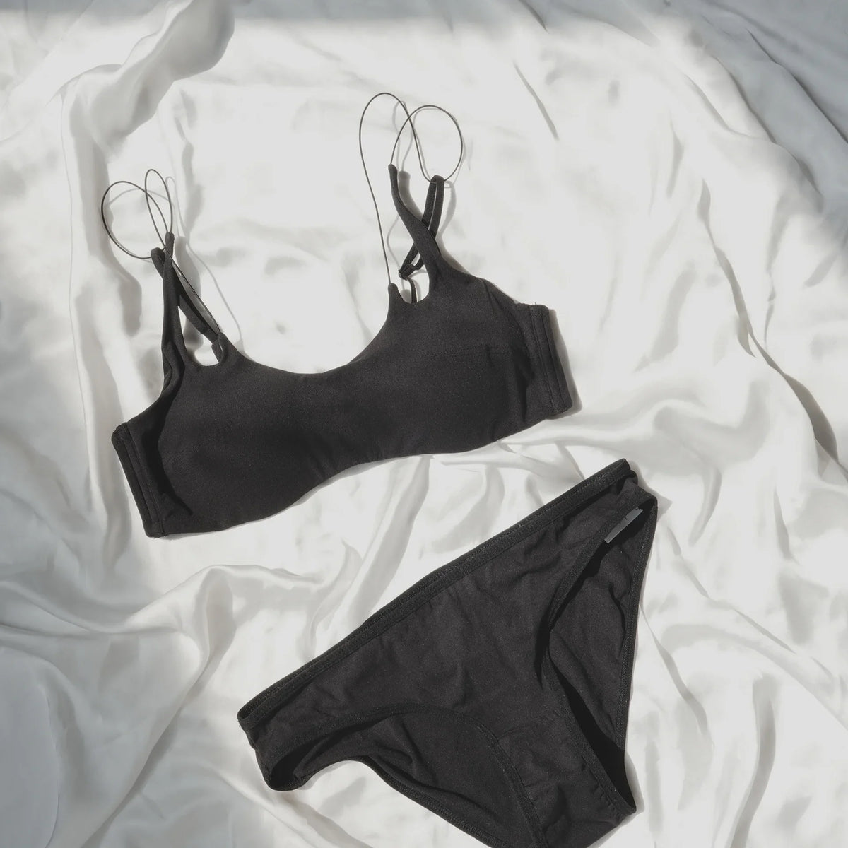 Thin and sexy lingerie with thin shoulder straps Underwear