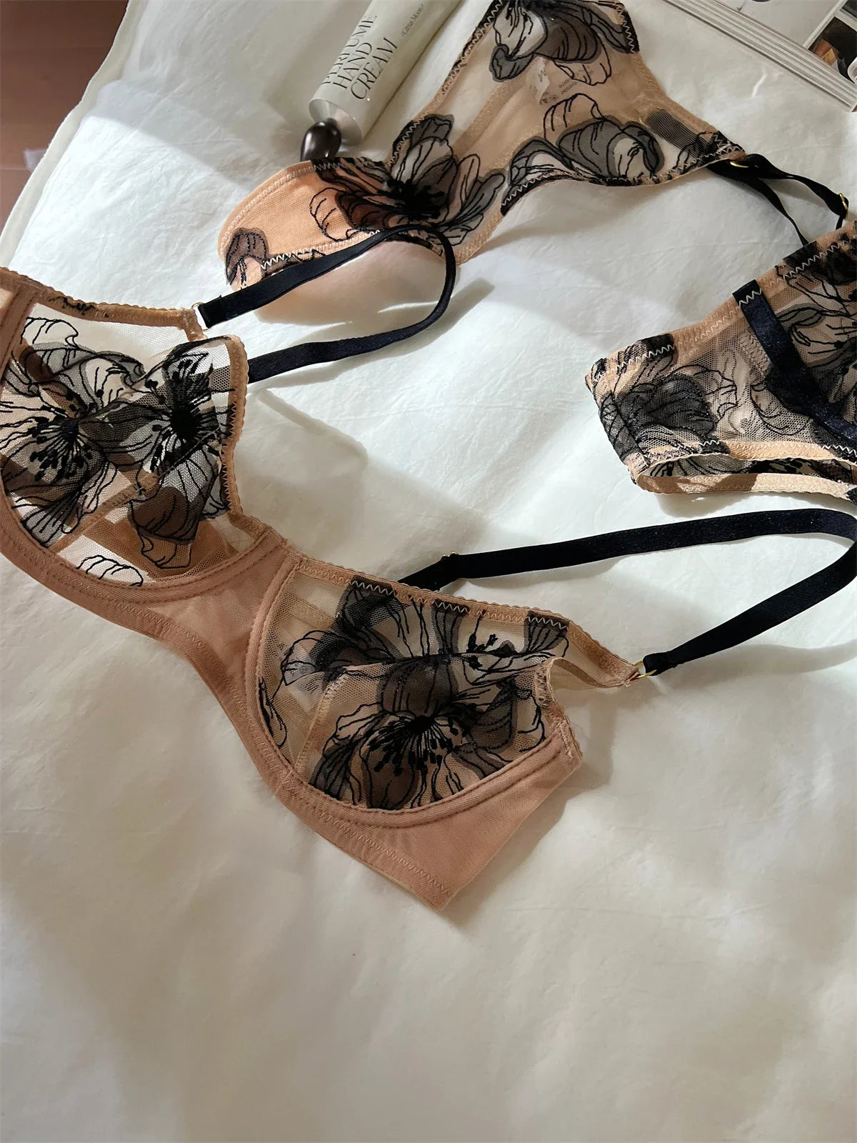 Three sets of sexy thin of large breasts Underwear
