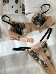 Three sets of sexy thin of large breasts Underwear