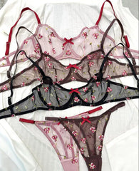 Women's Lingerie Ultra-Thin Breathable Embroidered Lace Sexy Bras Large Size Underwear