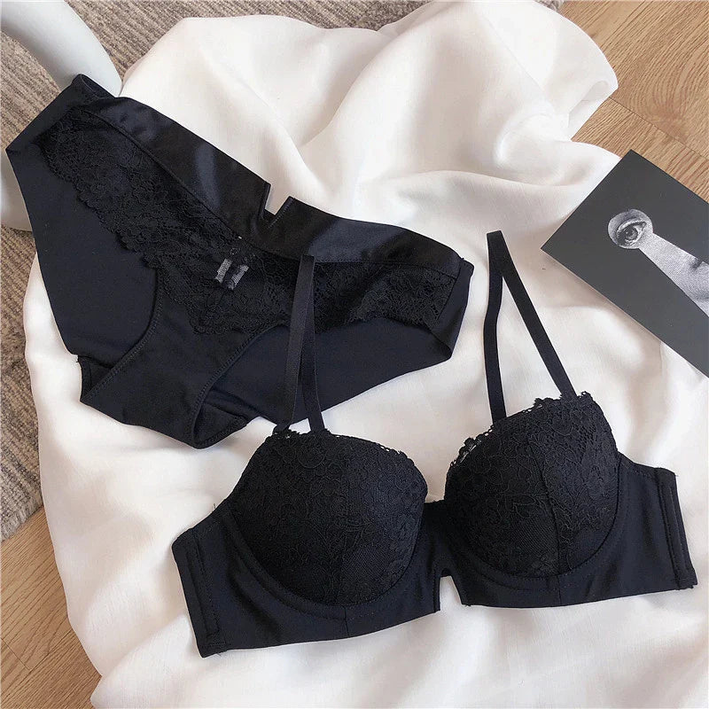 Wriufred Lace underwire gathered sexy bra Set