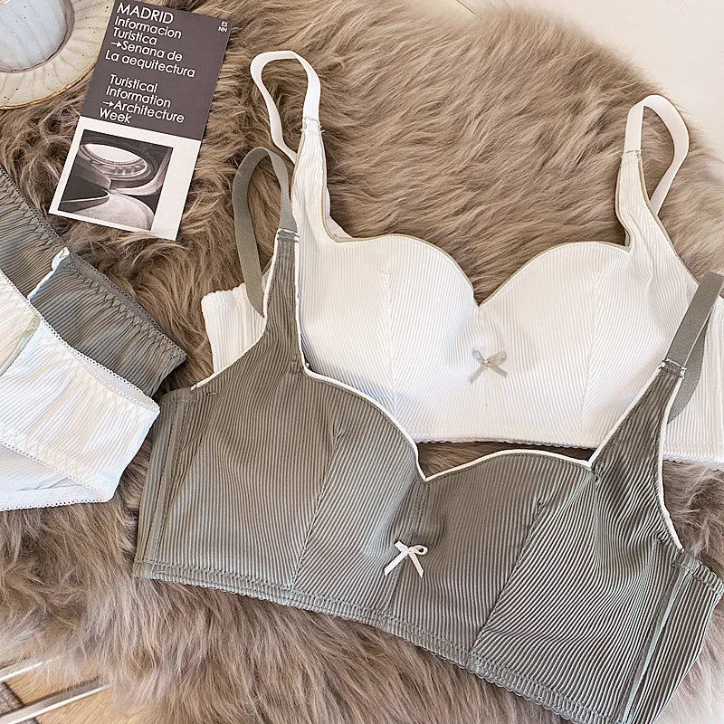 Wriufred One-line neck ribbed thin section bralette underwire push uo crystal cup bra Set