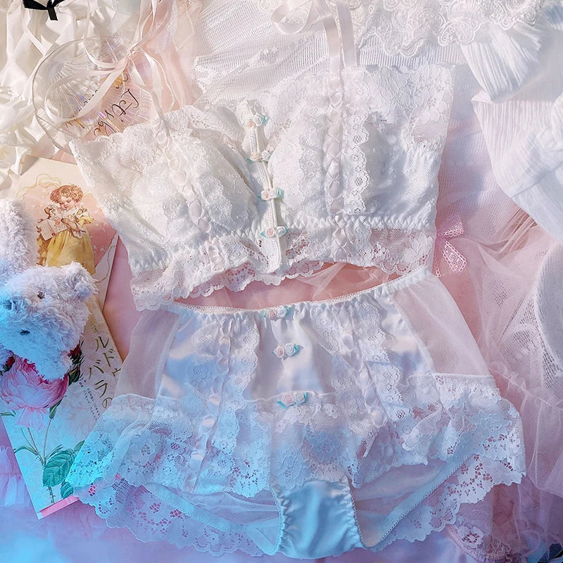 Wriufred Retro lace front buckle flower bra with panty Set