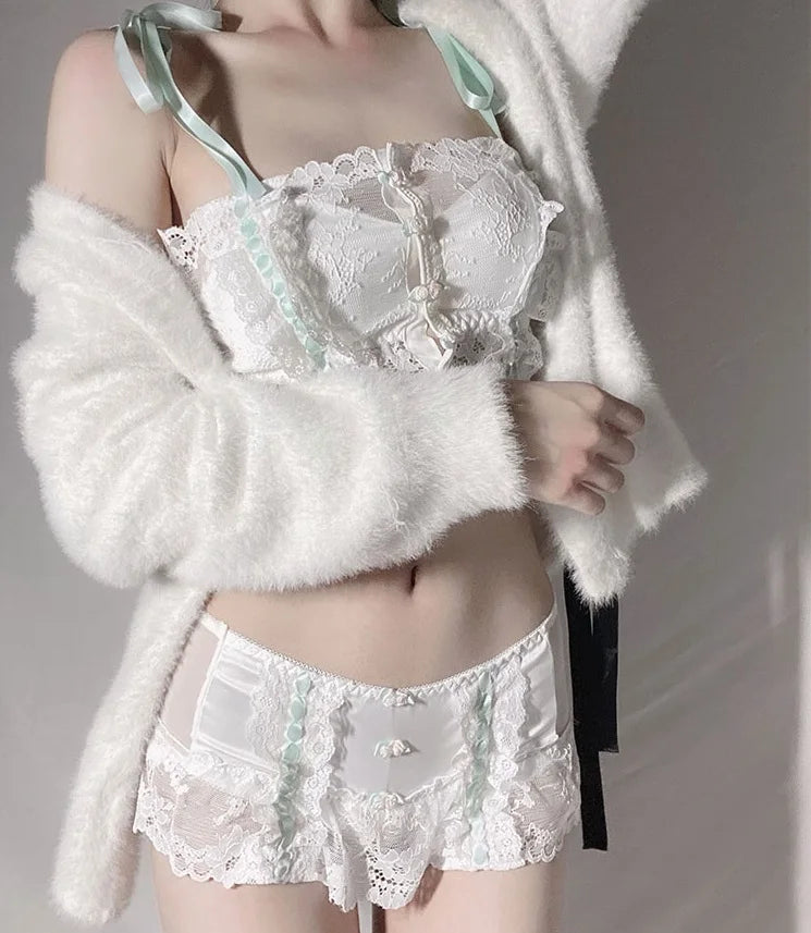 Wriufred Retro lace front buckle flower bra with panty Set